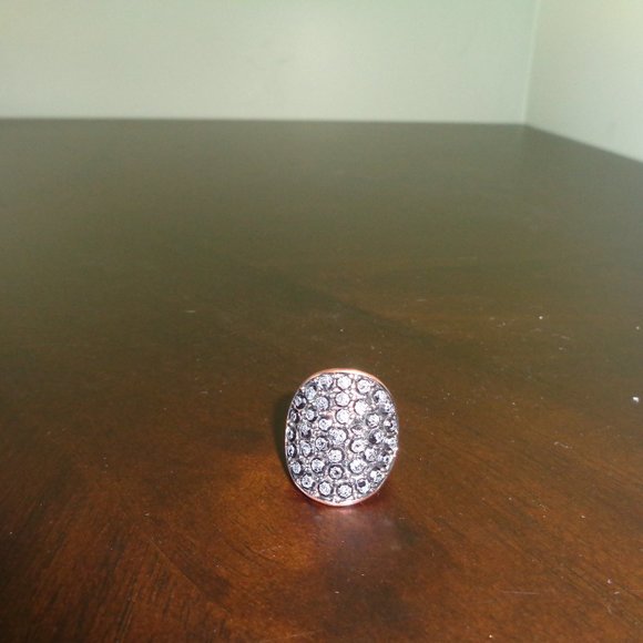 Black oval ring- costume jewelry - Picture 2 of 10